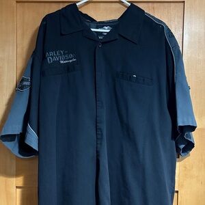 Harley-Davidson Dark Gray Short Sleeve Shirt